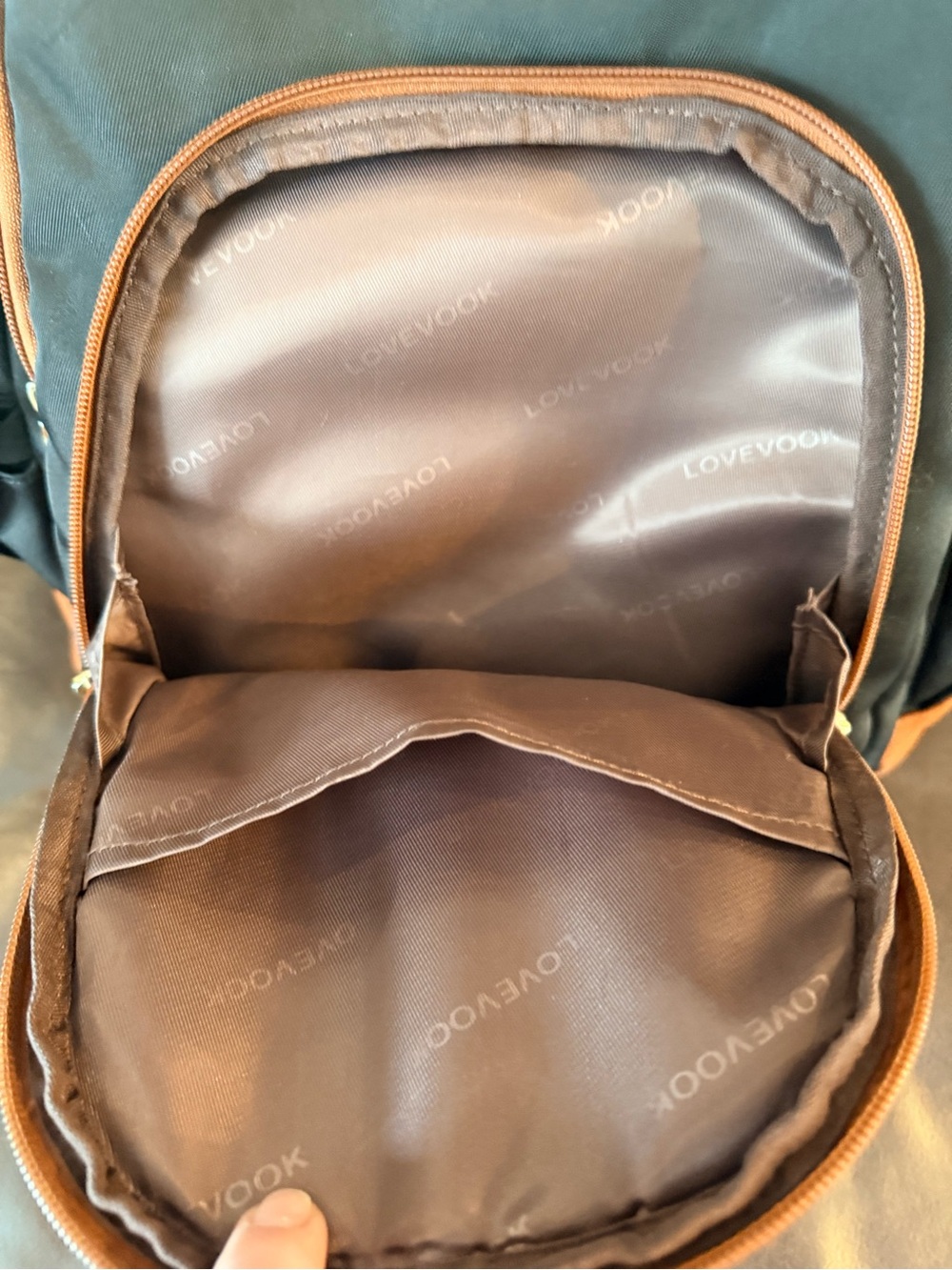 Lovevook 15.6 Black and Brown Backpack with charging station - Picture 3 of 11